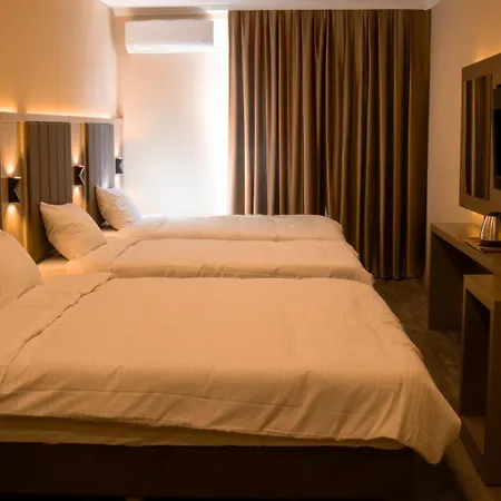 Otel Max